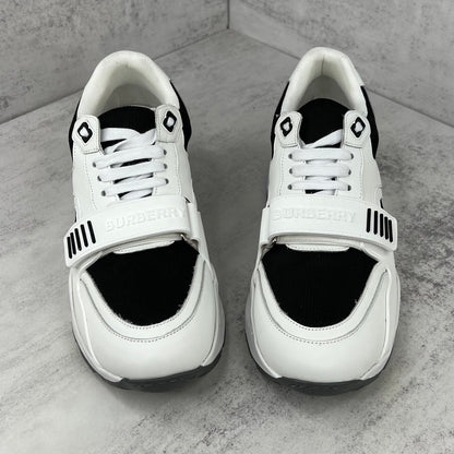 Burberry Ramsey "White-Black"