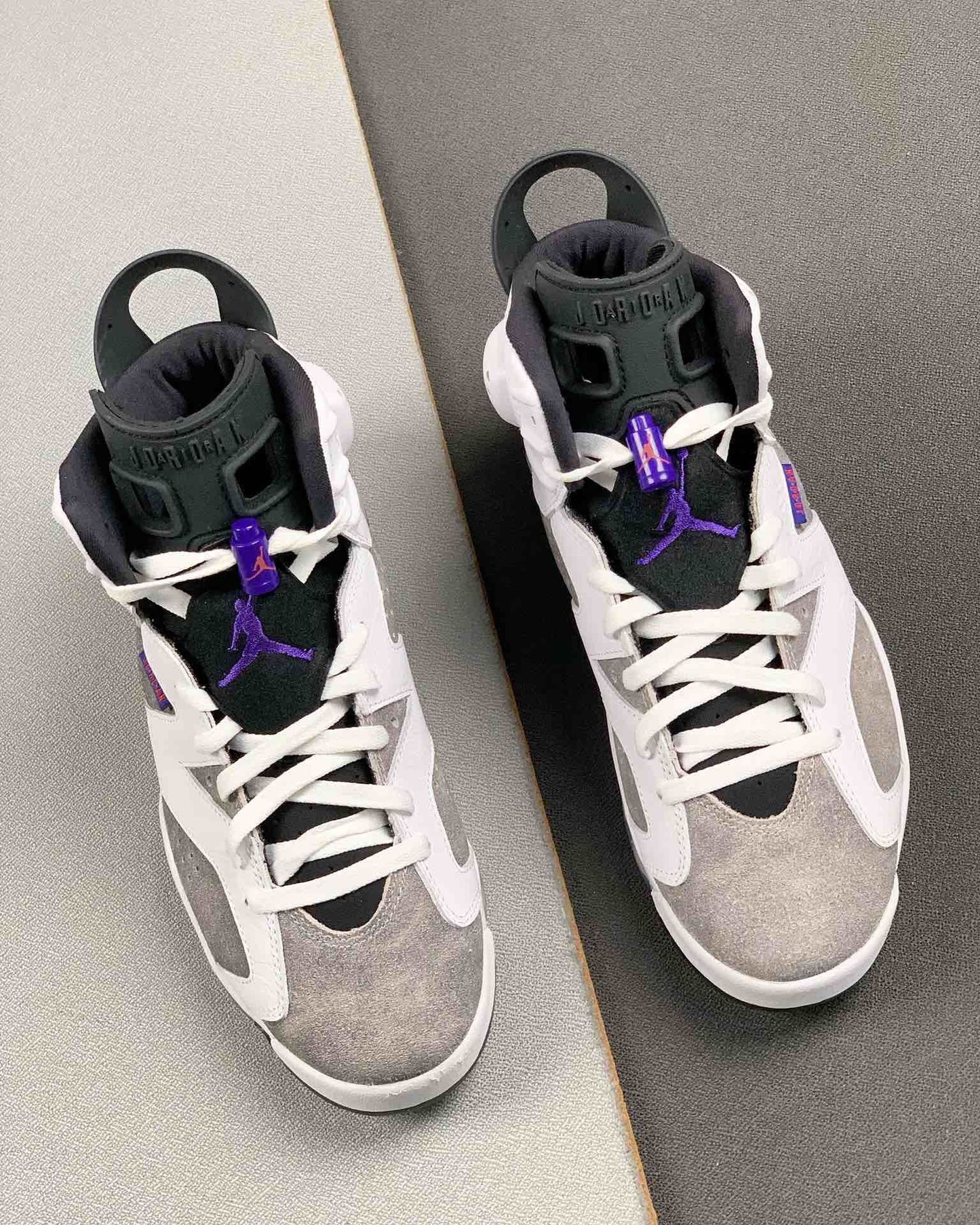 Air Jordan Retro 6 "Flint Grey"
