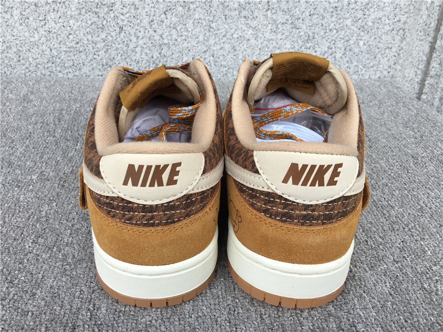 Nike Dunk Low SE "Teddy Bear Praline"