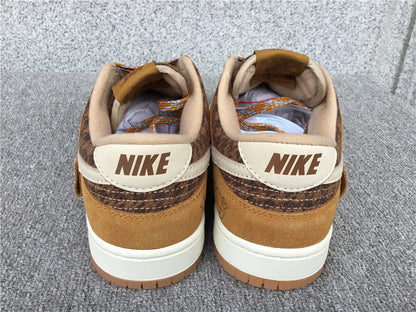 Nike Dunk Low SE "Teddy Bear Praline"