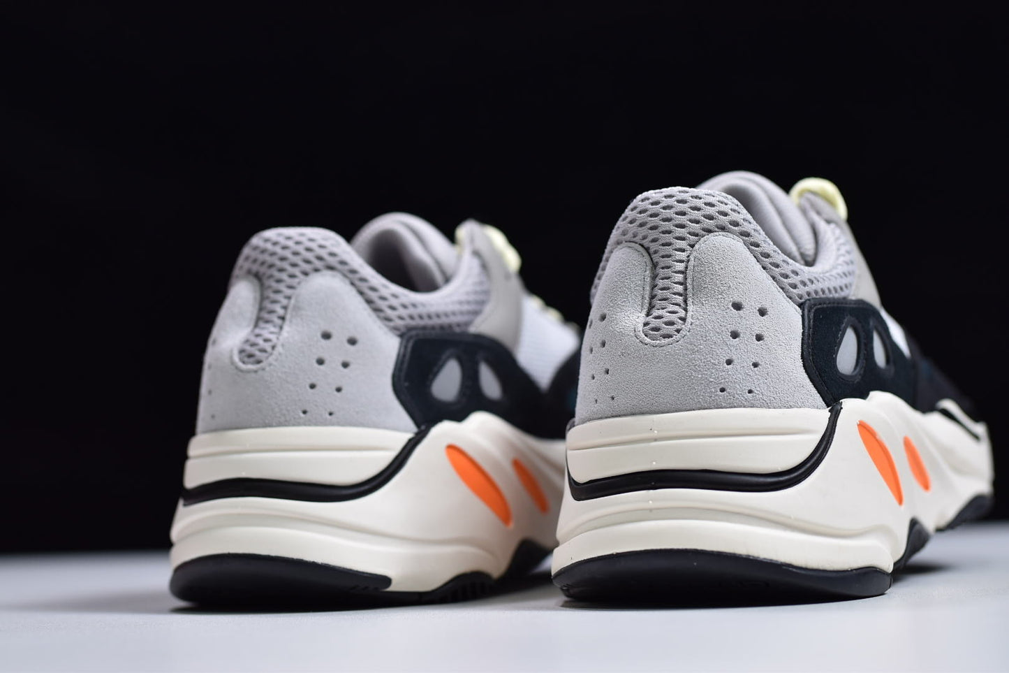 Yeezy 700 "Wave Runner"