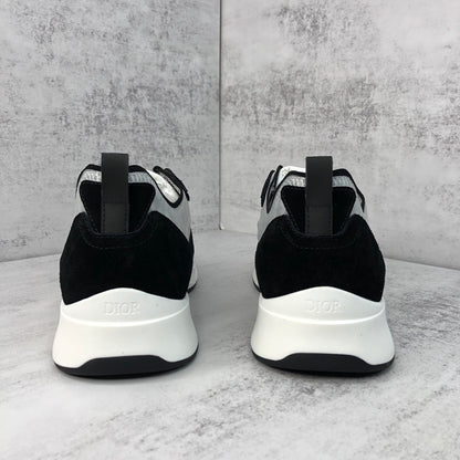 Dior B25 "Black-White"
