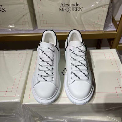 Alexander McQueen Oversized "New Tech Calf-White-Black"
