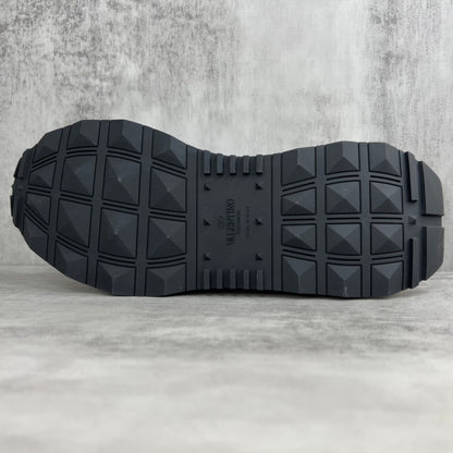 Valentino Garavani Netrunner "White-Black"