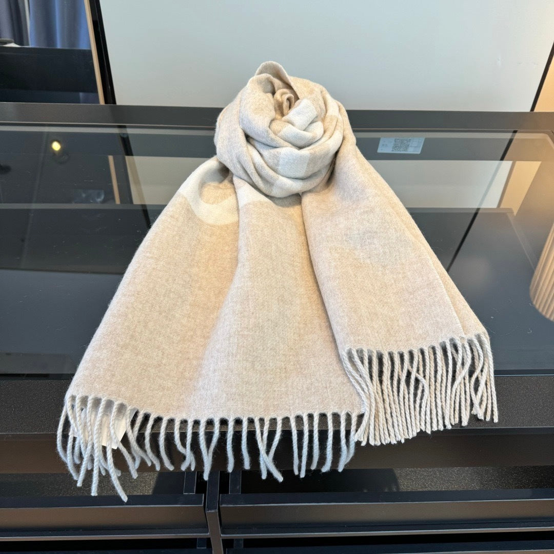 Jacquemus Logo Fringed Scarf "Cream"