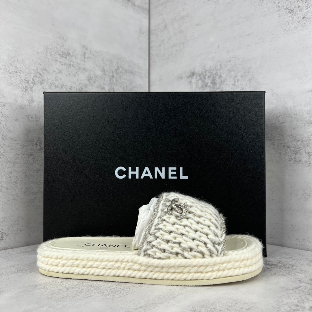 Chanel Slides "White-Silver"