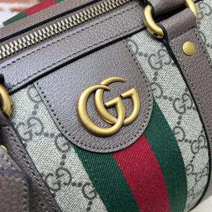 Gucci Gucci Savoy Medium Duffle Bag