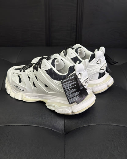 Balenciaga Track Shirt Sneaker "White"