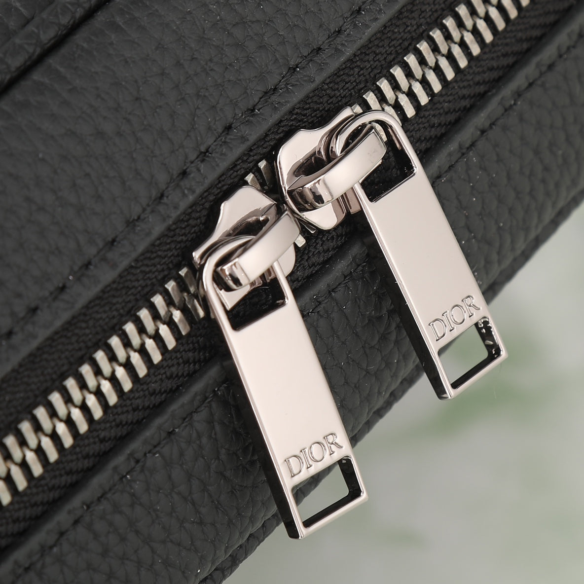 Dior Rider Zip Messenger Bag "Black Dior Gravity Grain Leather & Grained Calfskin"