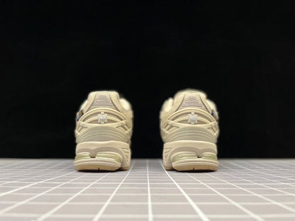 New Balance 1906R “Beige”