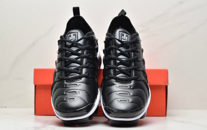 Nike Air VaporMax Plus “Black-White”