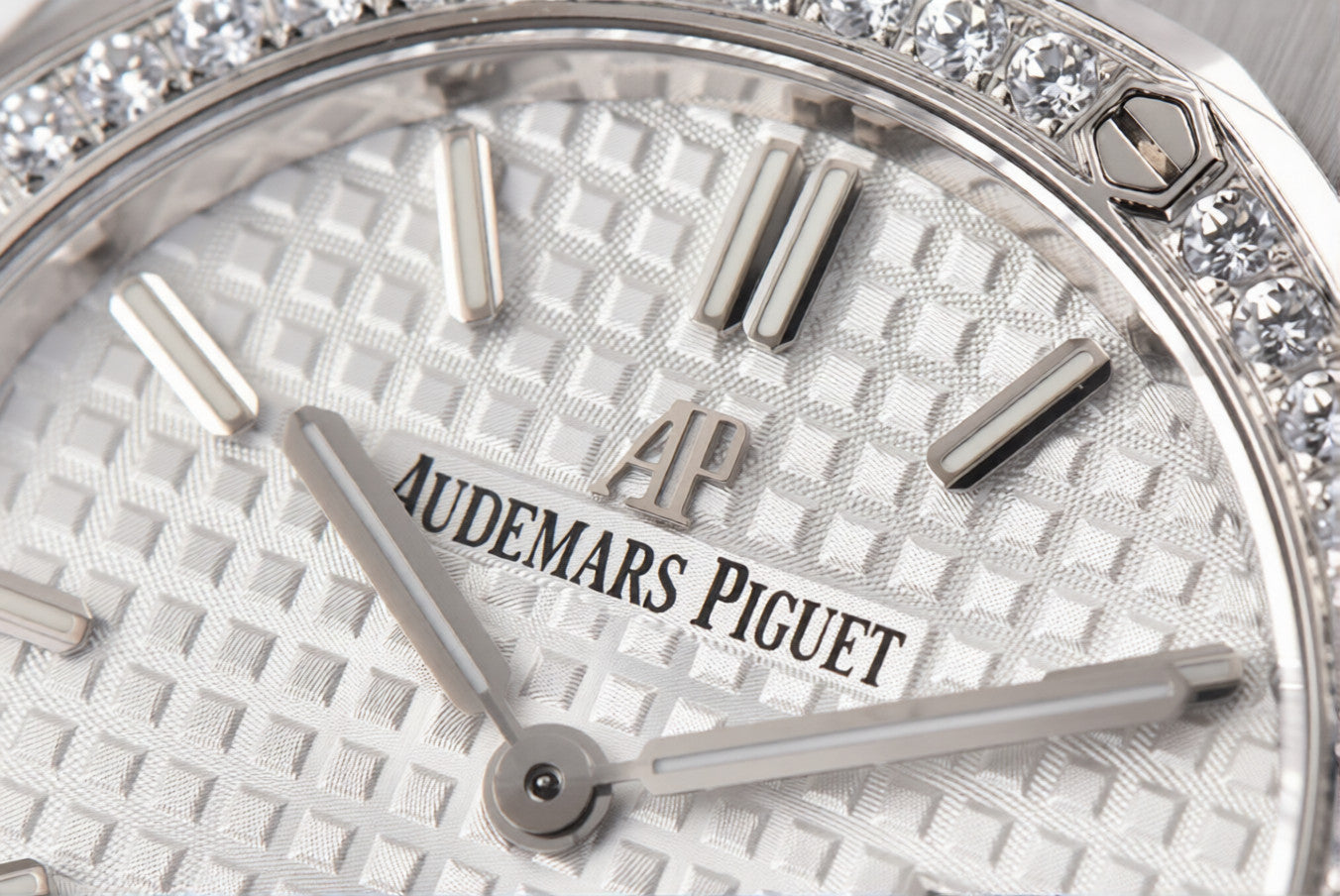Audemars Piguet Royal Oak 33mm White Dial