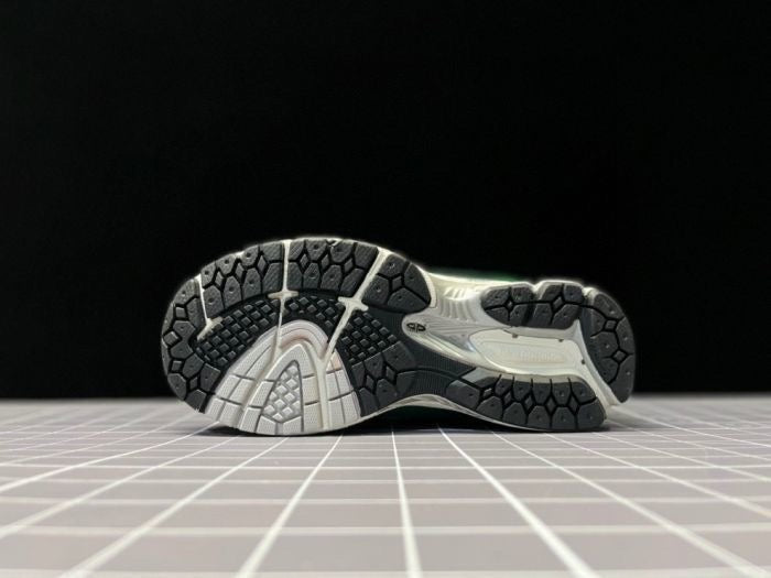 New Balance 1906R “Green-White”