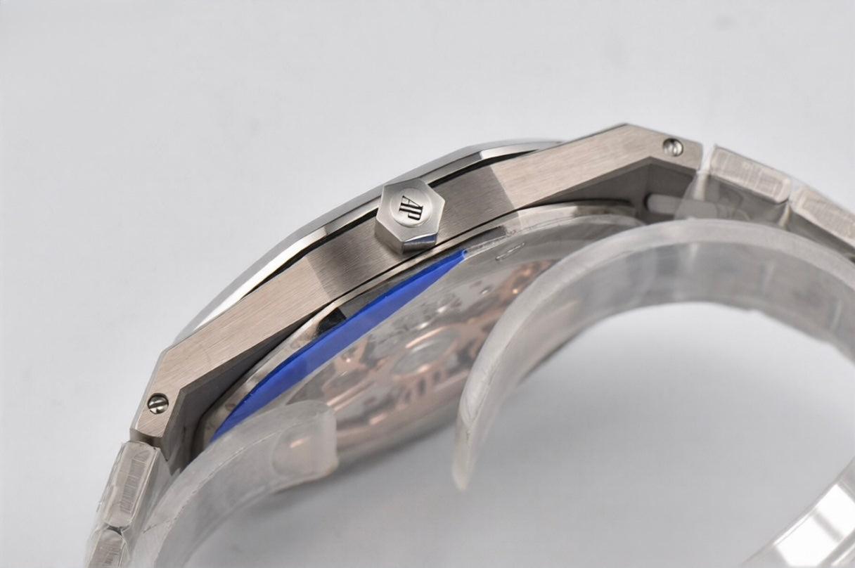 Audemars Piguet Royal Oak Titanium 39mm Red Dial