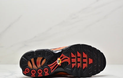 Nike Air VaporMax Plus “Black-Orange-Red”
