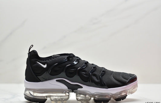 Nike Air VaporMax Plus “Black-White”