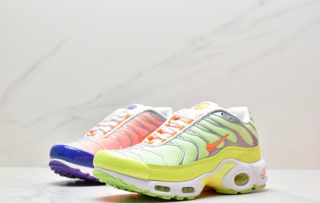 Nike Air VaporMax Plus "Colour Flip"