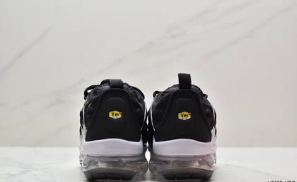 Nike Air VaporMax Plus “Black-White”