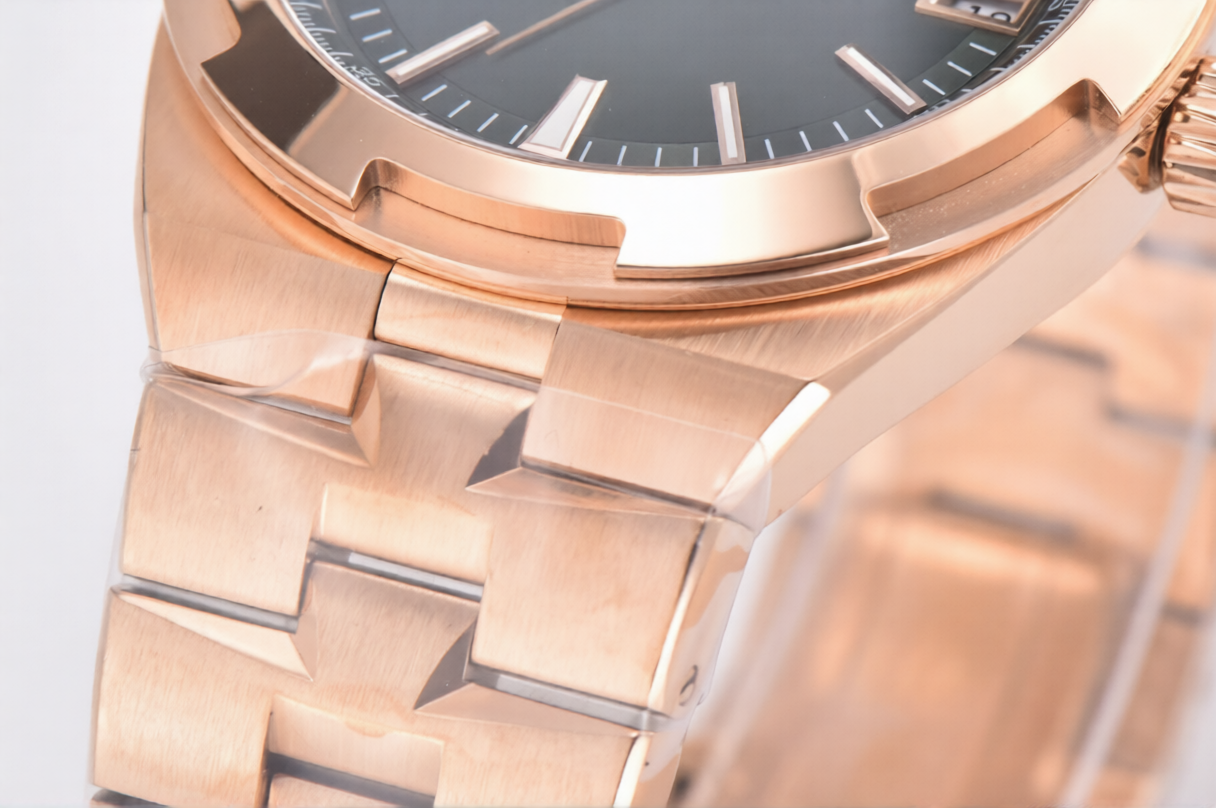 Vacheron Constantin Overseas 41mm Rose Gold Bracelet Green Dial