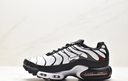 Nike Air VaporMax Plus “White-Black”