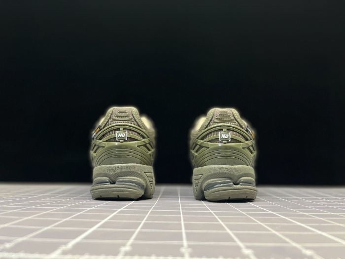 New Balance 1906R “Khaki”