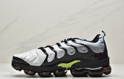 Nike Air VaporMax Plus “Black-Grey-Green”