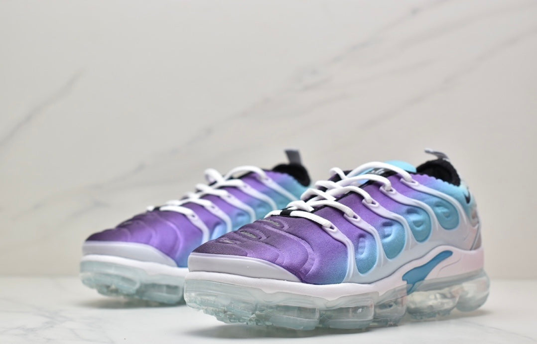 Nike Air VaporMax Plus “White-Aurora”
