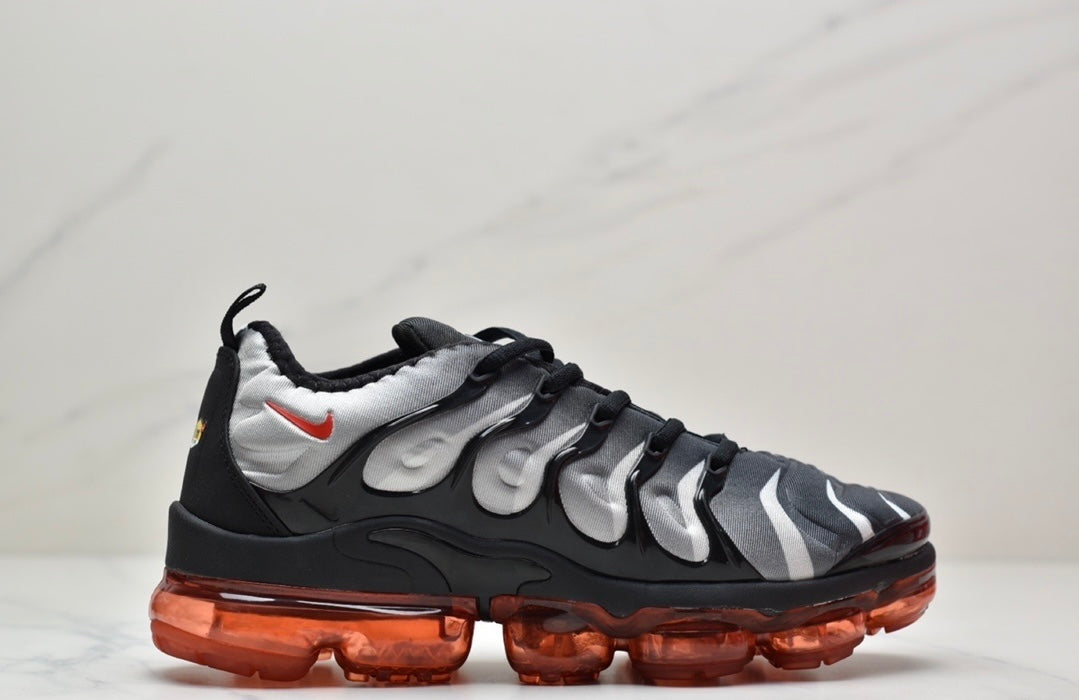 Nike Air VaporMax Plus “Black-Grey-Orange”