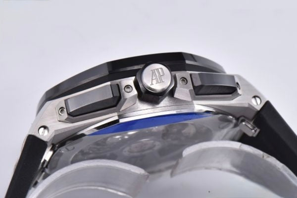 Audemars Piguet Royal Oak Offshore Diver 43mm Black Strap Black-Silver Dial