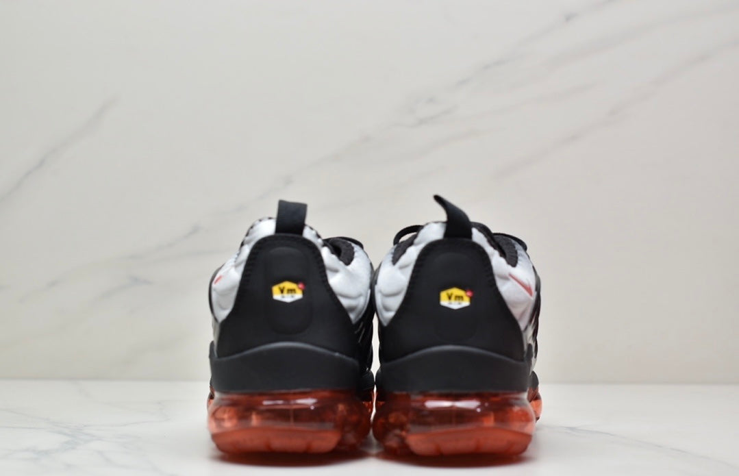 Nike Air VaporMax Plus “Black-Grey-Orange”