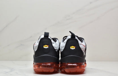 Nike Air VaporMax Plus “Black-Grey-Orange”