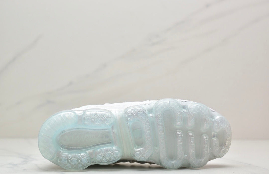 Nike Air VaporMax Plus “White”