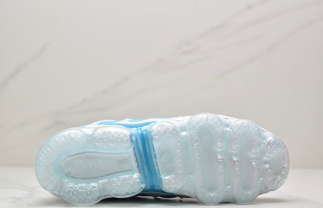 Nike Air VaporMax Plus “White-Aurora”
