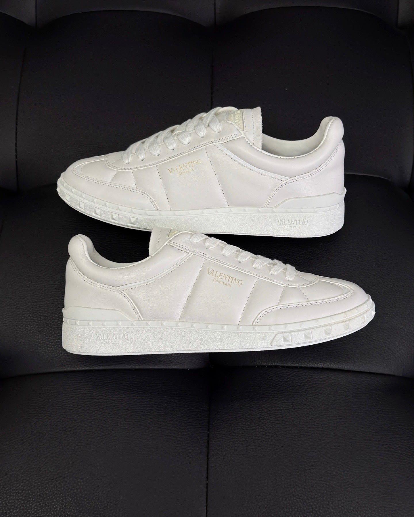 Valentino Upvillage Sneakers "White"