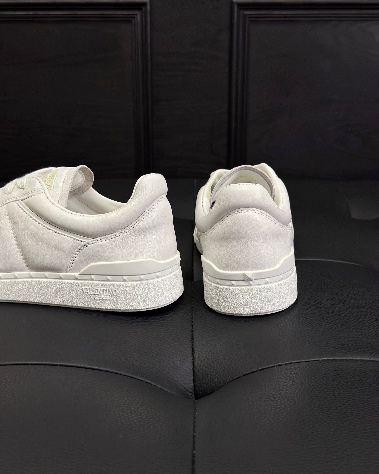 Valentino Upvillage Sneakers "White"
