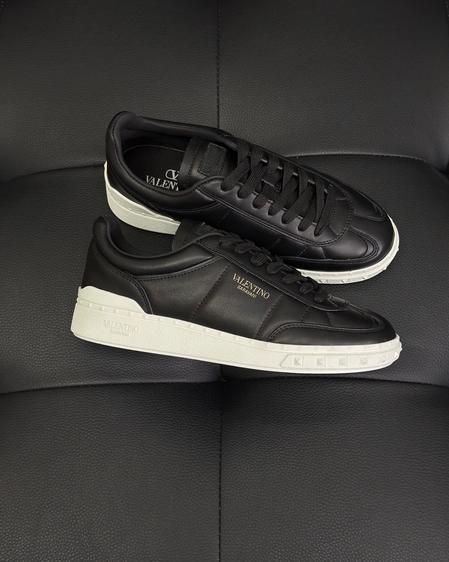 Valentino Upvillage Sneakers "Black"