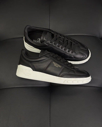Valentino Upvillage Sneakers "Black"