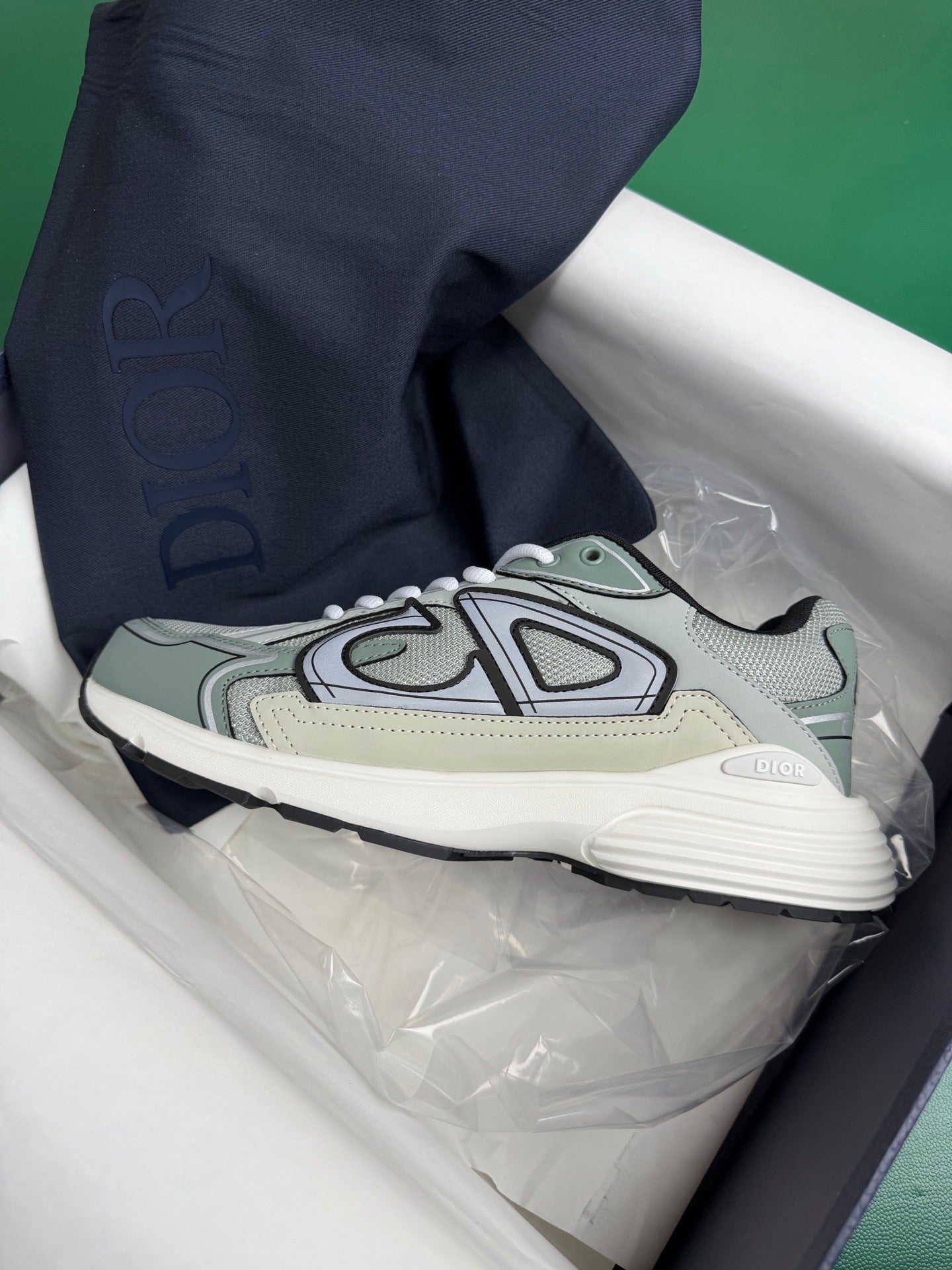 Dior B30 "Grey"