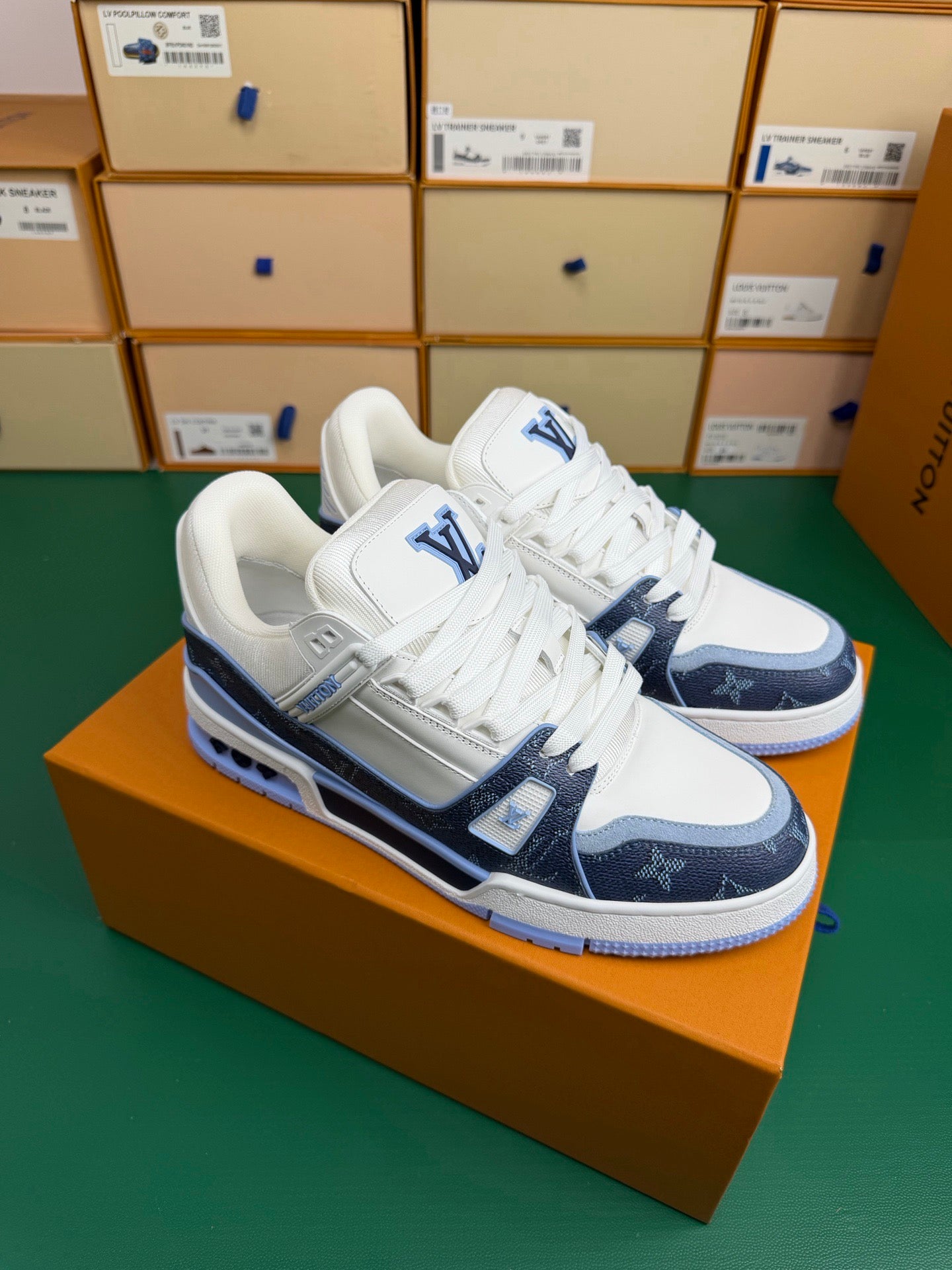Louis Vuitton LV Trainers "Blue-White"