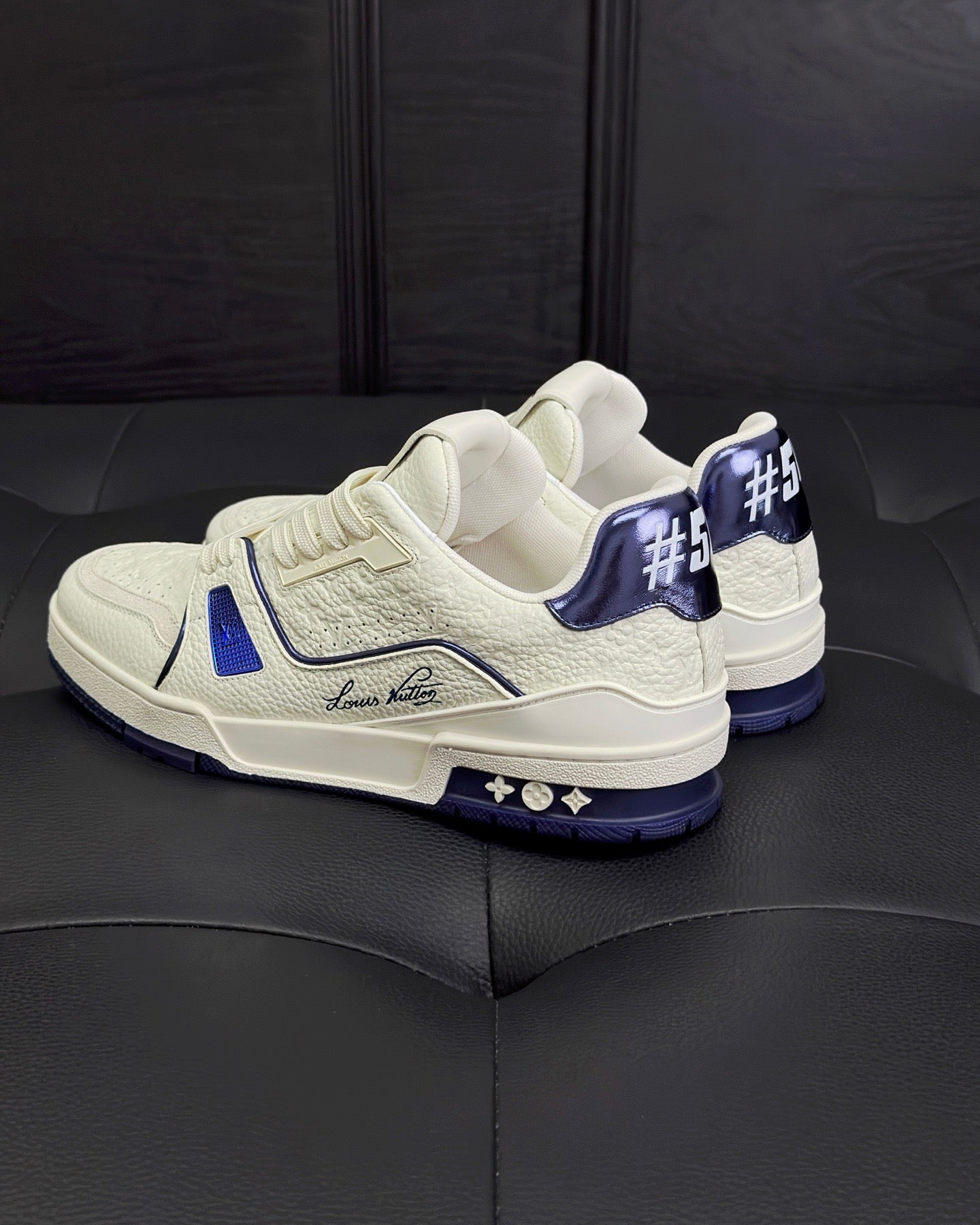 Louis Vuitton LV Trainers "Marine-White"