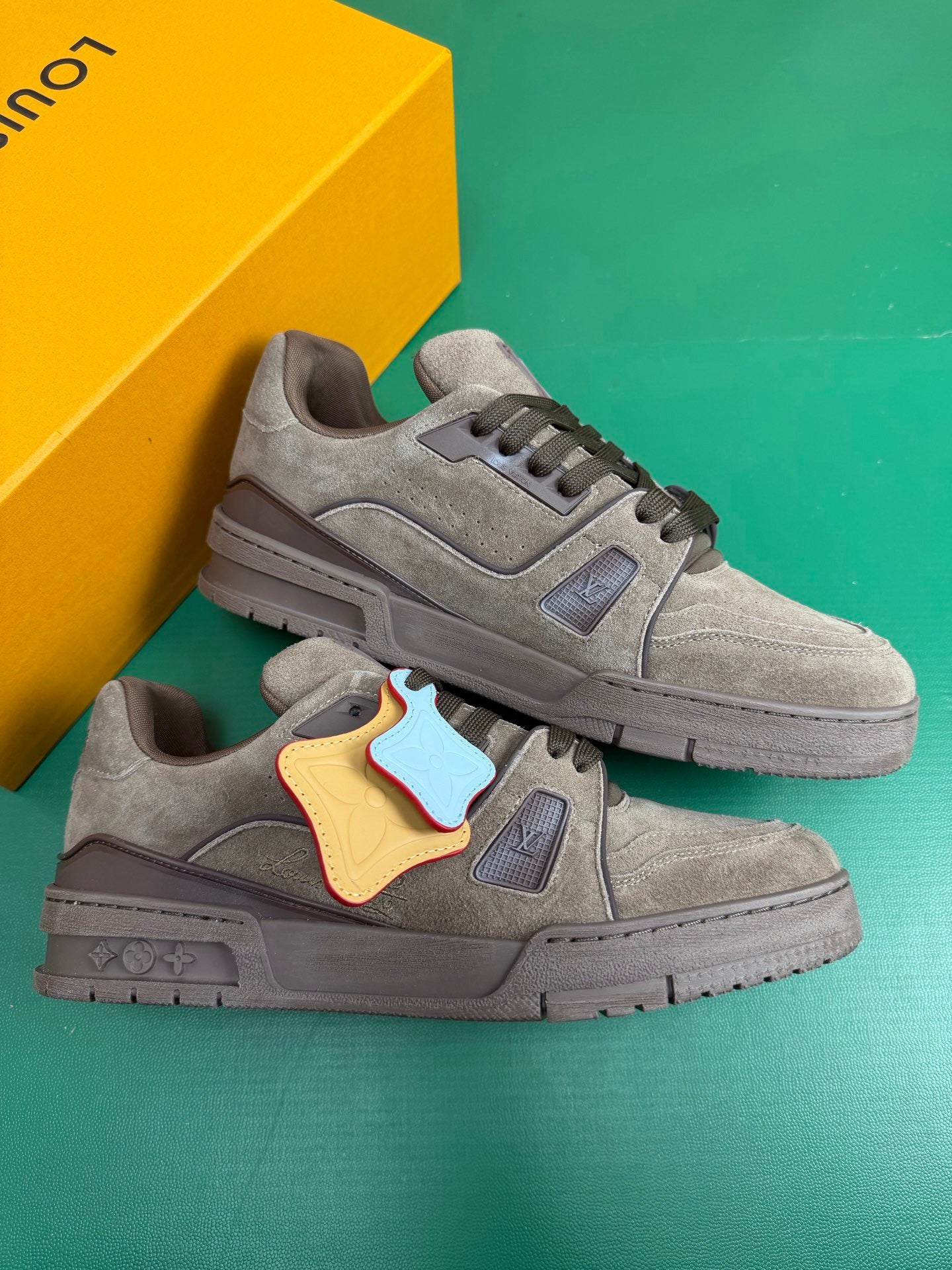 Louis Vuitton LV Trainers "Grey"