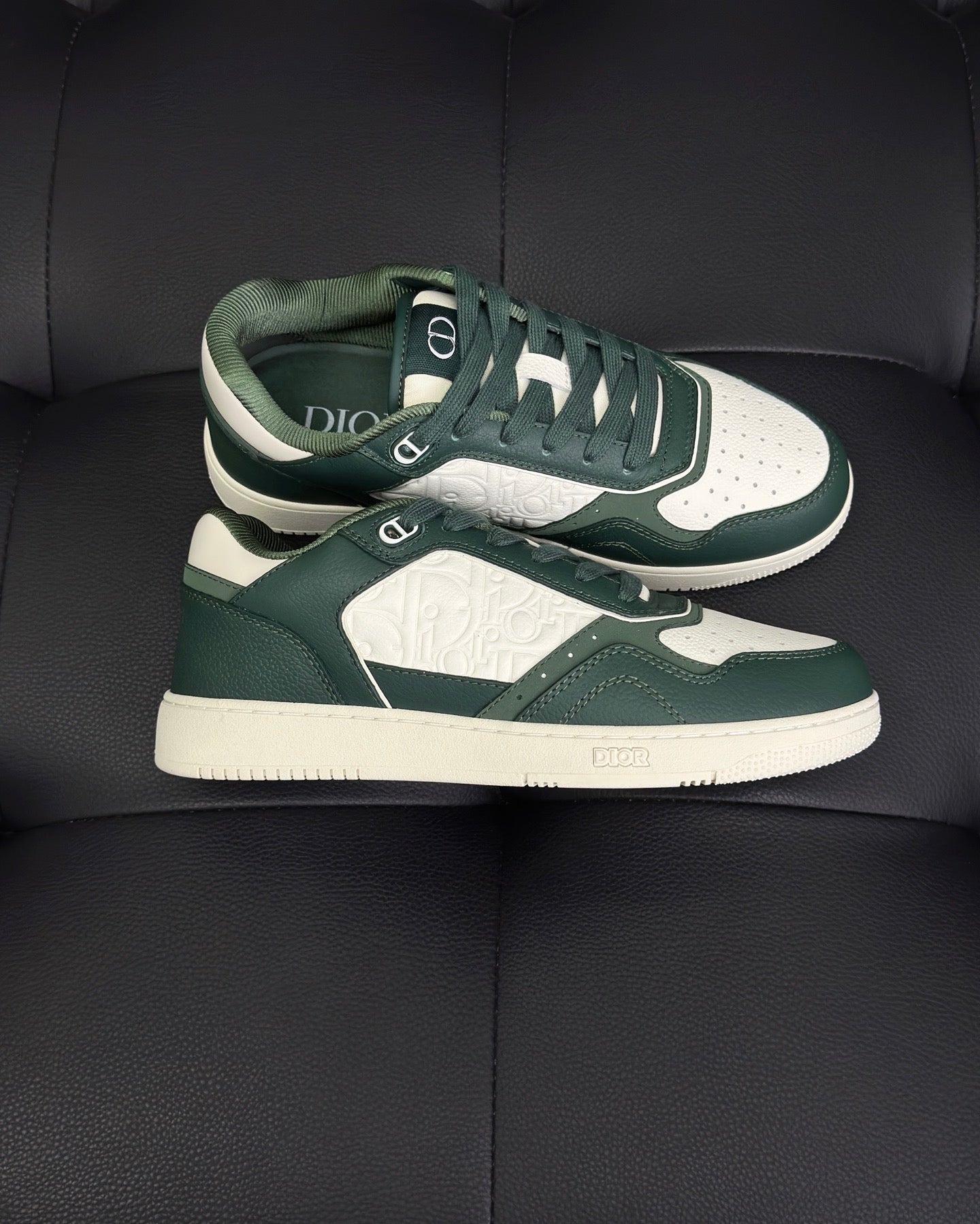 Dior B27 "Green-White"