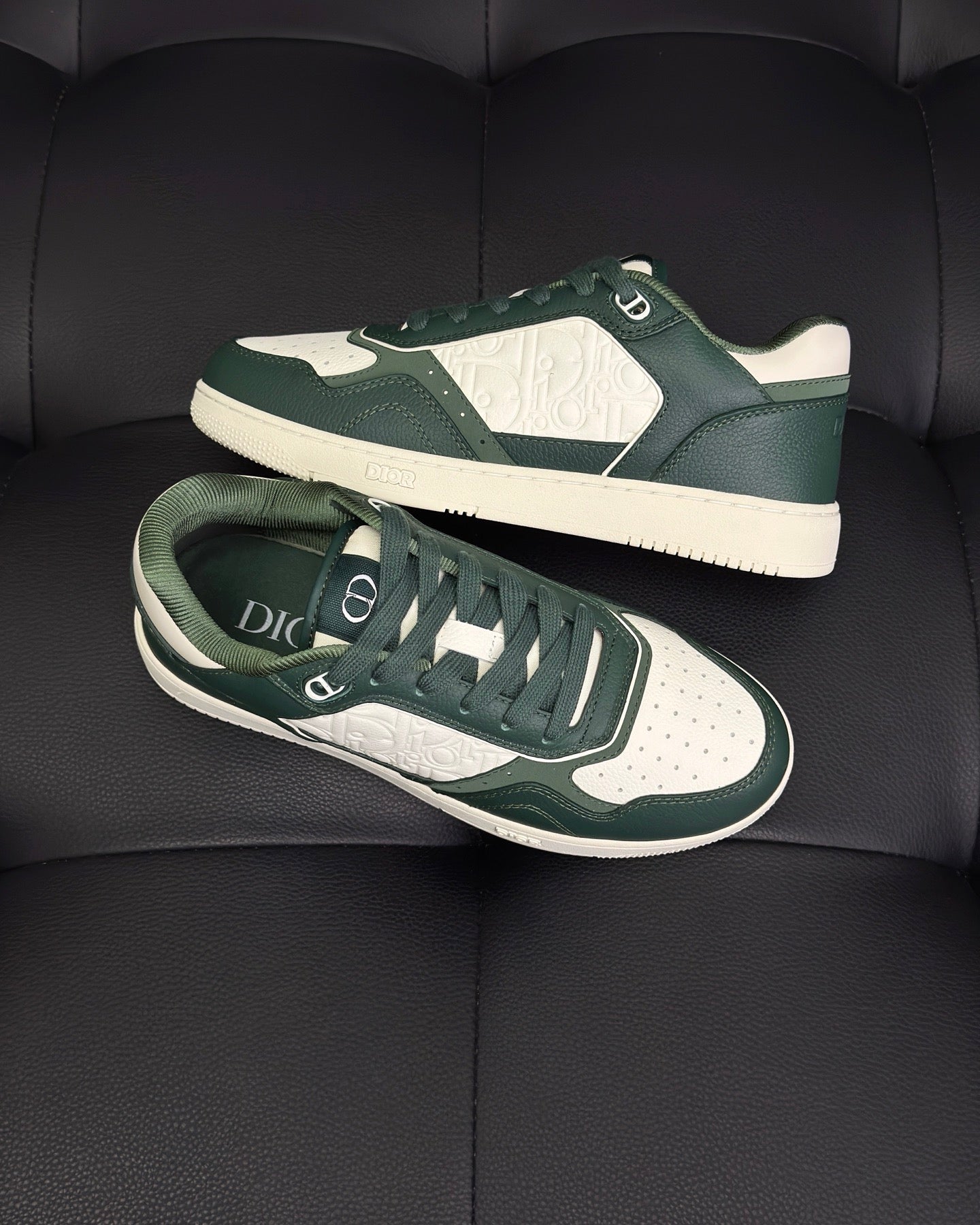 Dior B27 "Green-White"