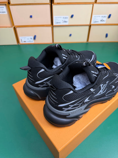 Louis Vuitton Tactic Runner "Black-Grey"