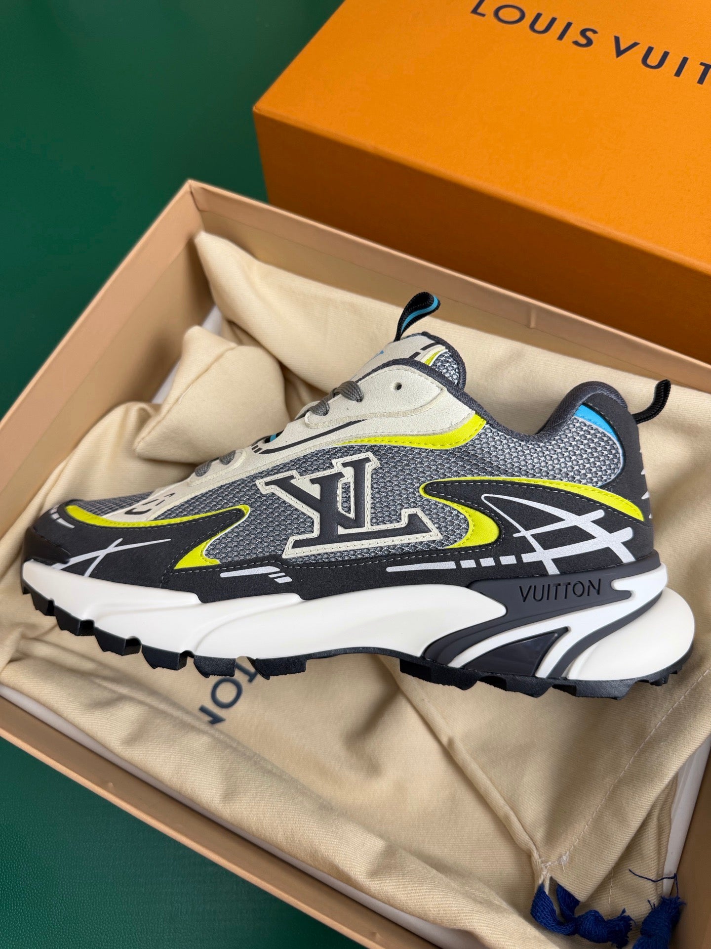 Louis Vuitton Tactic Runner "White-Black-Yellow"