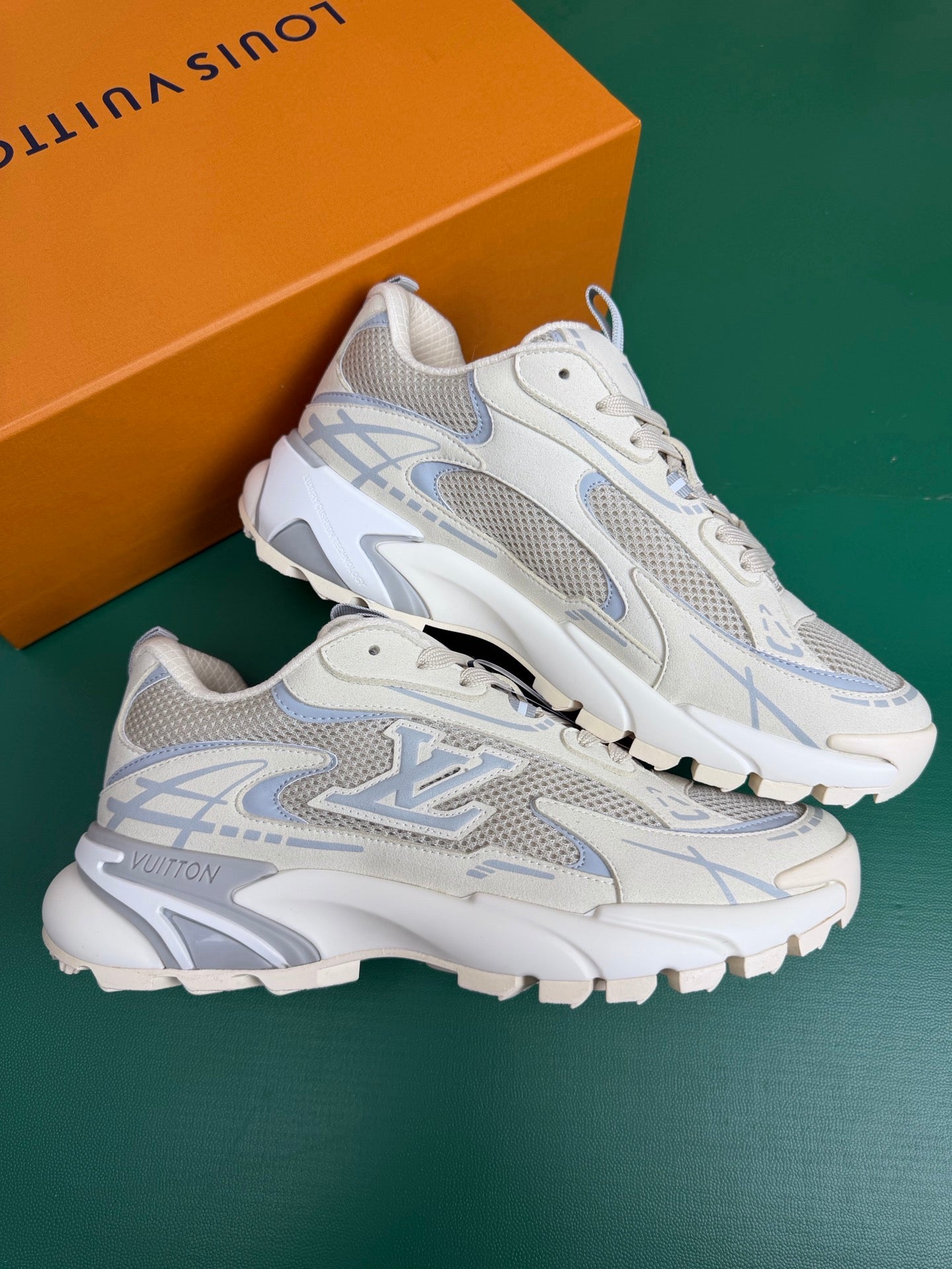 Louis Vuitton Tactic Runner "Beige-Light Blue"