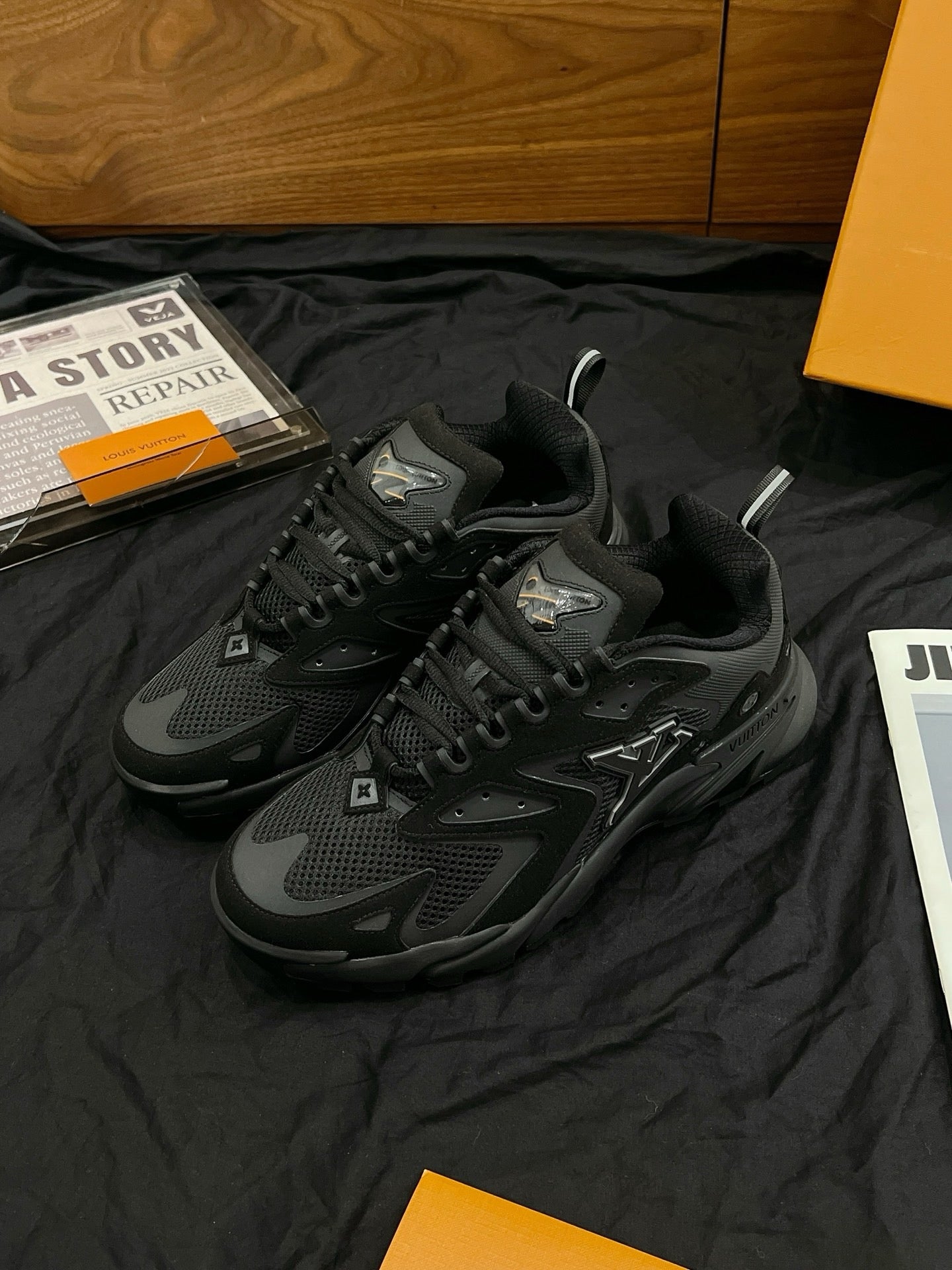 Louis Vuitton Tactic Runner "Black"