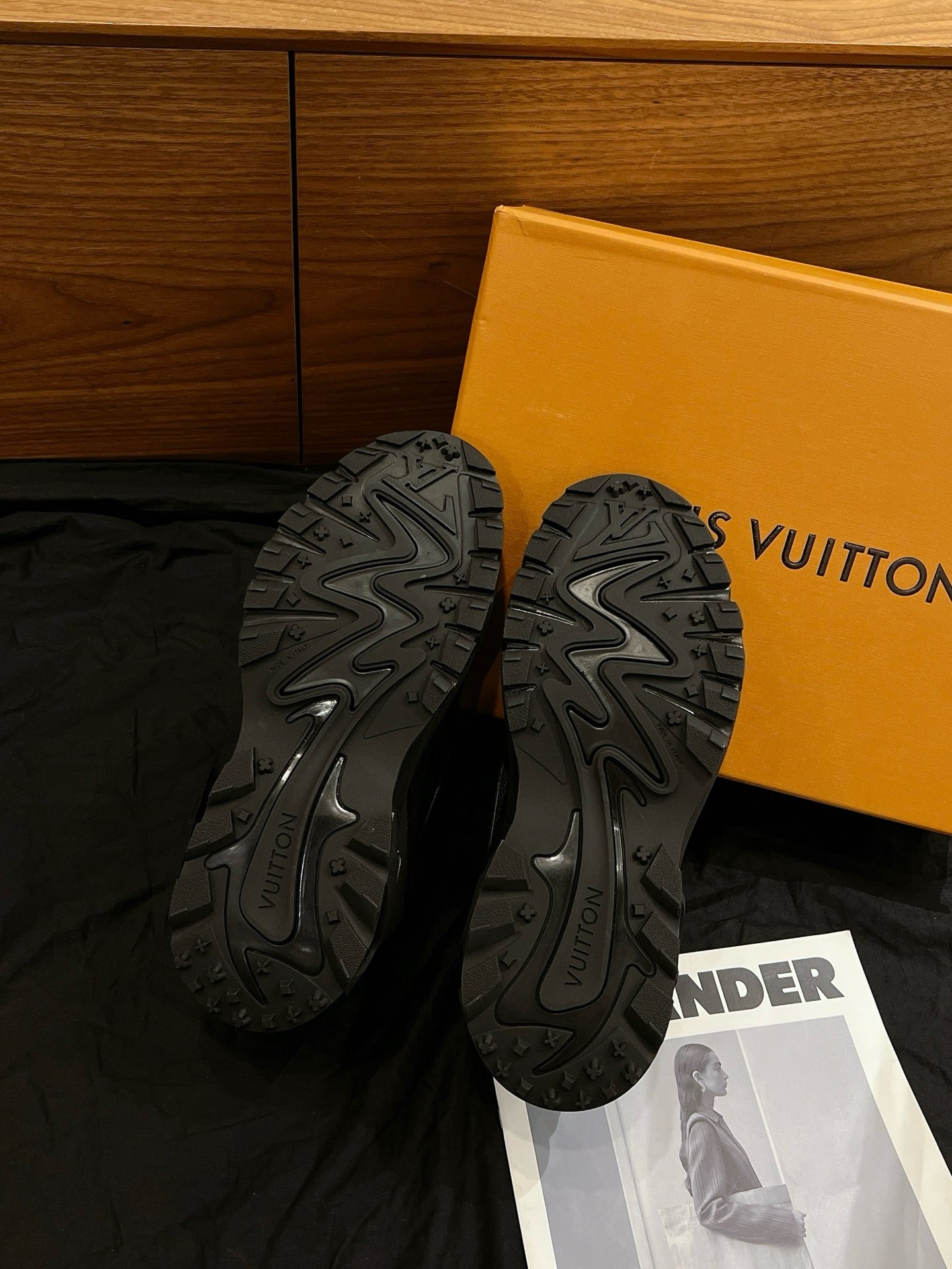 Louis Vuitton Tactic Runner "Black"