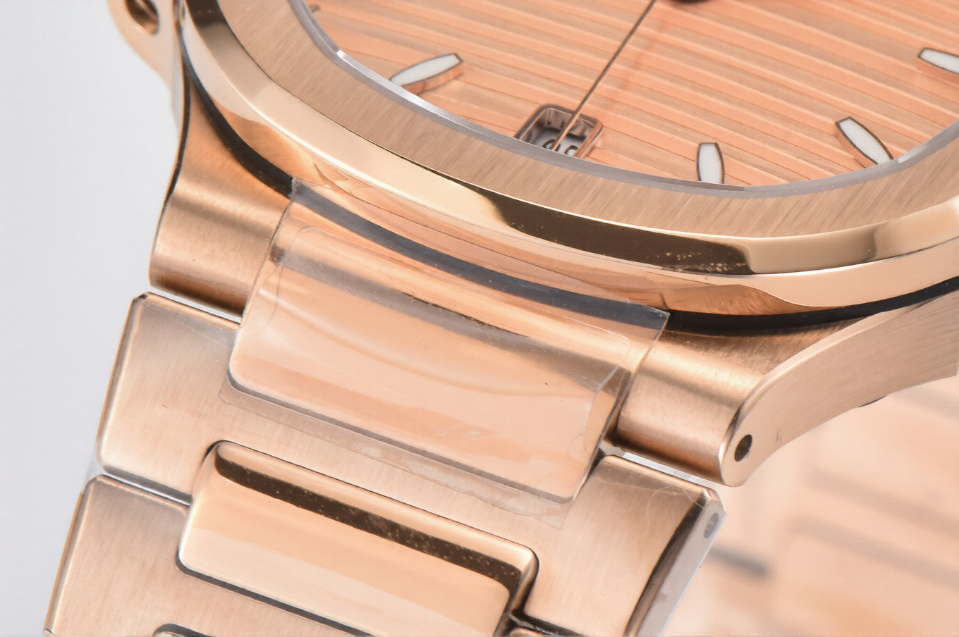 Patek Philippe Nautilus Ladies 35.2mm Rose Gold Dial