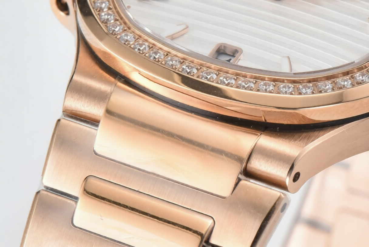 Patek Philippe Nautilus Ladies 35.2mm White Dial